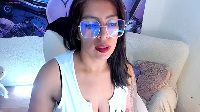 Irene Grey20 online show from October 15, 2025, 3:27 am