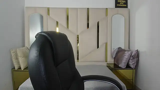 IsabellRodriguez18 online show from January 12, 2026, 3:35 am