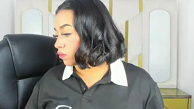 IsabellRodriguez18 online show from November 26, 2025, 4:56 am