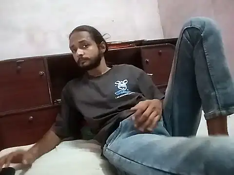 IamRentedBoybfriend online show from September 17, 2025, 9:39 pm