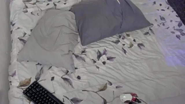 kyle 898 online show from December 19, 2025, 5:37 pm