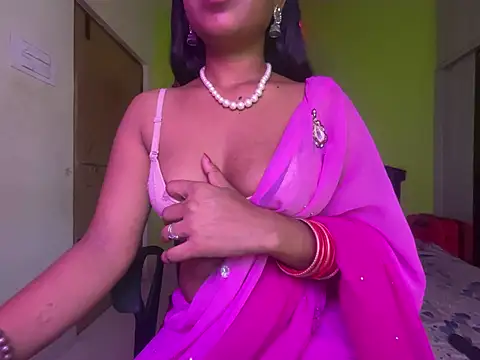 Snapshot of sexyhoney27 chatting on March 14, 2025, 2:42 am sexyhoney27 online show from March 14, 2025, 2:42 am