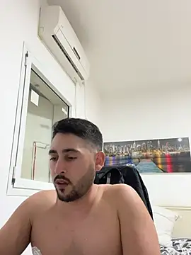 Snapshot of luffykingofpirets chatting on January 8, 2025, 7:45 pm luffykingofpirets online show from January 8, 2025, 7:45 pm