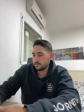 Snapshot of luffykingofpirets chatting on January 14, 2025, 6:28 pm luffykingofpirets online show from January 14, 2025, 6:28 pm