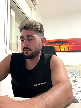 Snapshot of luffykingofpirets chatting on November 7, 2025, 9:52 pm luffykingofpirets online show from November 7, 2025, 9:52 pm