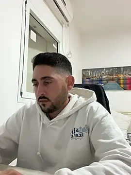 Snapshot of luffykingofpirets chatting on January 8, 2025, 10:48 pm luffykingofpirets online show from January 8, 2025, 10:48 pm