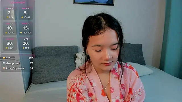 Snapshot of Maekko chatting on October 17, 2025, 7:48 pm Maekko online show from October 17, 2025, 7:48 pm