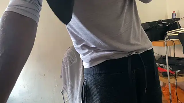 BuffBlackThug online show from September 13, 2025, 3:56 pm