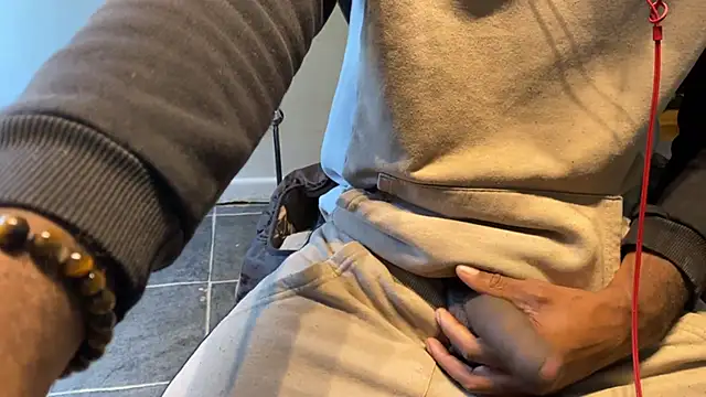 BuffBlackThug online show from September 16, 2025, 2:07 pm