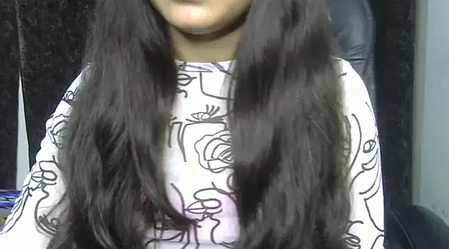 Rashika-oberai online show from December 27, 2024, 6:46 am