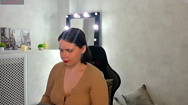 Snapshot of EricaElliott chatting on February 26, 2025, 1:03 am EricaElliott online show from February 26, 2025, 1:03 am