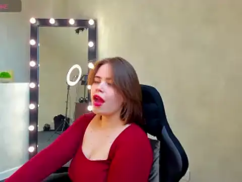 Snapshot of EricaElliott chatting on March 12, 2025, 9:23 am EricaElliott online show from March 12, 2025, 9:23 am