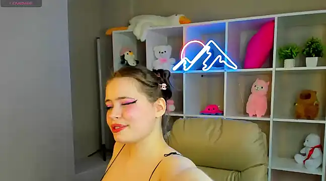 Snapshot of EricaElliott chatting on February 17, 2025, 4:09 am EricaElliott online show from February 17, 2025, 4:09 am