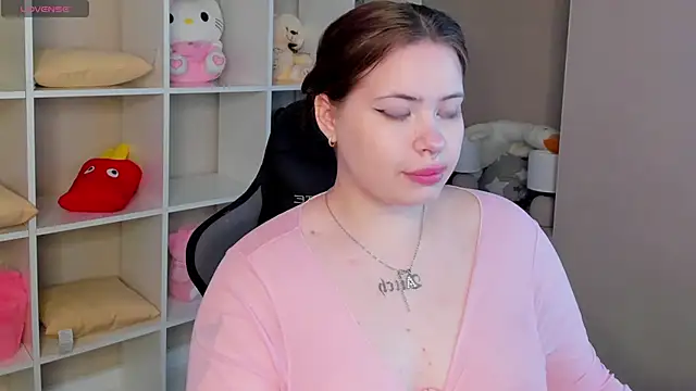 EricaElliott online show from May 10, 2026, 9:13 am