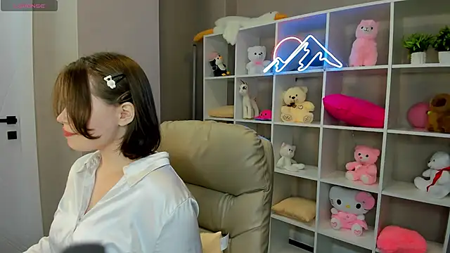 Snapshot of EricaElliott chatting on March 4, 2025, 12:50 am EricaElliott online show from March 4, 2025, 12:50 am