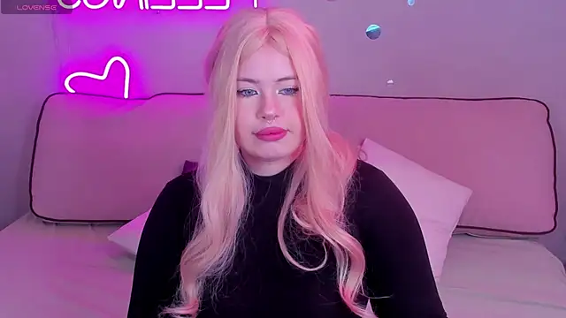 EricaElliott online show from May 24, 2026, 9:42 am