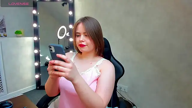 Snapshot of EricaElliott chatting on March 12, 2025, 6:18 am EricaElliott online show from March 12, 2025, 6:18 am