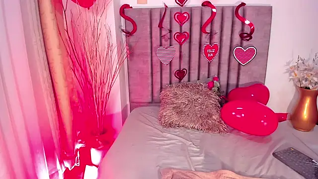 Snapshot of CelesteJoyy chatting on February 14, 2025, 9:10 pm CelesteJoyy online show from February 14, 2025, 9:10 pm