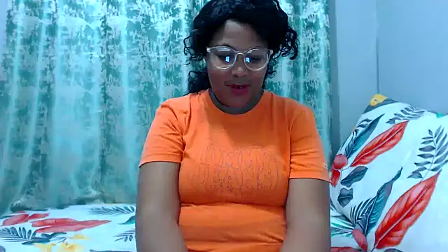 Teassa90 online show from October 19, 2025, 1:58 pm