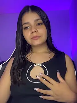 pretty angela1 online show from November 6, 2025, 1:42 am