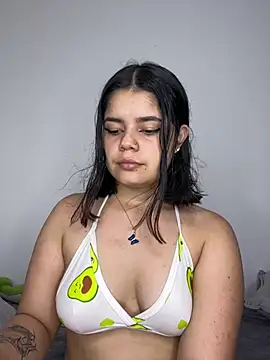 pretty angela1 online show from February 18, 2025, 2:49 am