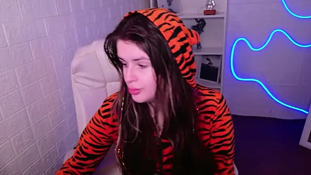 StellaFrost online show from October 17, 2025, 7:04 pm