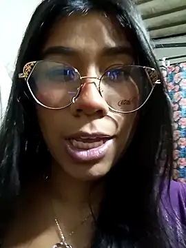 Snapshot of Pamelamilkk_1007 chatting on February 7, 2025, 4:59 am Pamelamilkk 1007 online show from February 7, 2025, 4:59 am