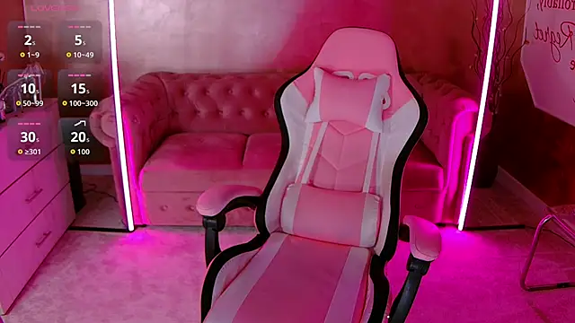 Snapshot of evanew_ chatting on September 25, 2025, 4:13 pm evanew online show from September 25, 2025, 4:13 pm