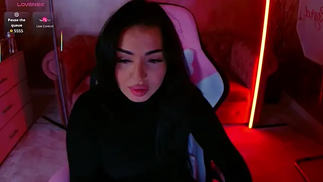 evanew  online show from November 27, 2025, 5:02 pm