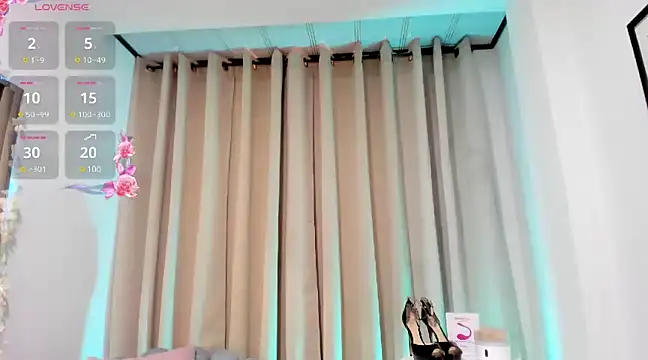 Snapshot of alahia_sweet chatting on February 13, 2025, 6:37 pm alahia sweet online show from February 13, 2025, 6:37 pm