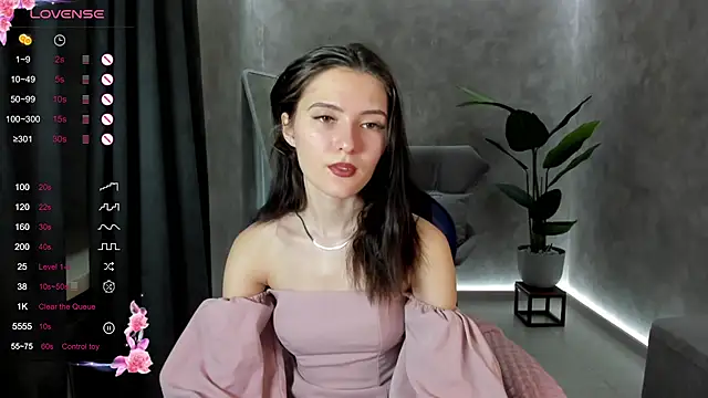 niki cutes online show from January 28, 2025, 1:08 am