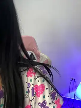 KarolRubi1 online show from March 6, 2025, 5:03 am