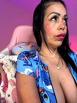 KarolRubi1 online show from September 30, 2025, 10:05 pm