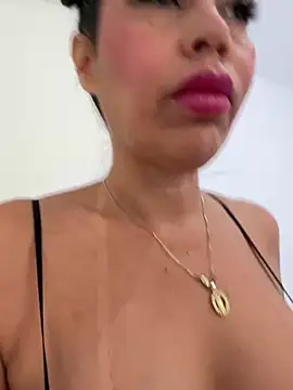 KarolRubi1 online show from March 2, 2025, 3:41 pm