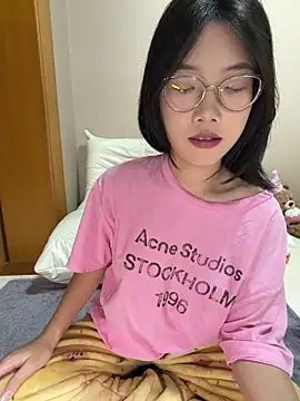 Snapshot of berberson chatting on October 18, 2025, 12:40 pm berberson online show from October 18, 2025, 12:40 pm