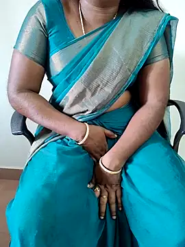 Snapshot of Tamil_roja69 chatting on October 18, 2025, 6:59 am Tamil roja69 online show from October 18, 2025, 6:59 am