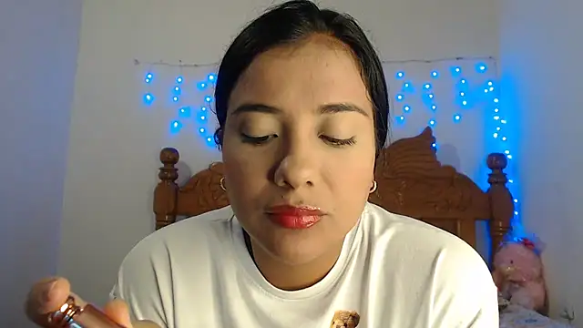 Coral0403 online show from February 7, 2025, 9:37 pm