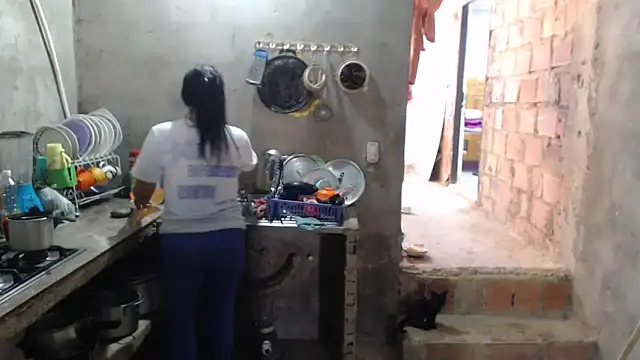 Coral0403 online show from December 16, 2025, 8:46 pm