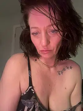 AlessasRoom online show from March 6, 2026, 1:39 pm