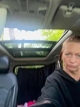 AlessasRoom online show from May 8, 2026, 8:34 pm