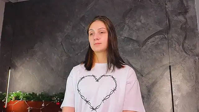 Snapshot of GuinevereGell chatting on December 28, 2024, 8:58 pm GuinevereGell online show from December 28, 2024, 8:58 pm