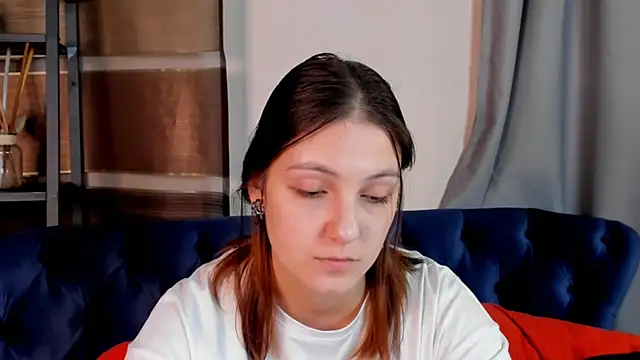 Snapshot of GuinevereGell chatting on December 26, 2024, 8:39 am GuinevereGell online show from December 26, 2024, 8:39 am