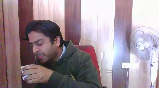 Snapshot of indihotguy chatting on February 11, 2025, 6:40 am indihotguy online show from February 11, 2025, 6:40 am