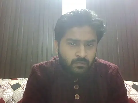 indihotguy online show from November 8, 2025, 4:32 pm