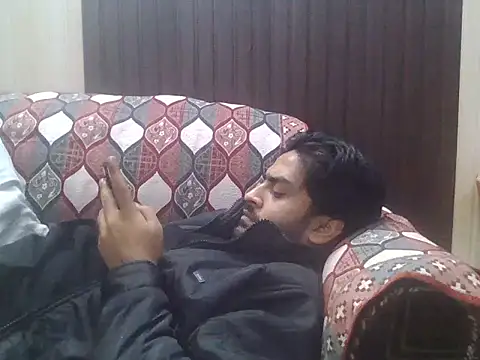 indihotguy online show from November 24, 2025, 12:27 pm