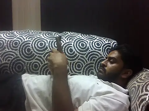 Snapshot of indihotguy chatting on October 7, 2025, 2:18 pm indihotguy online show from October 7, 2025, 2:18 pm