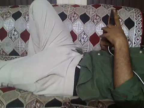 Snapshot of indihotguy chatting on June 12, 2026, 3:54 pm indihotguy online show from June 12, 2026, 3:54 pm