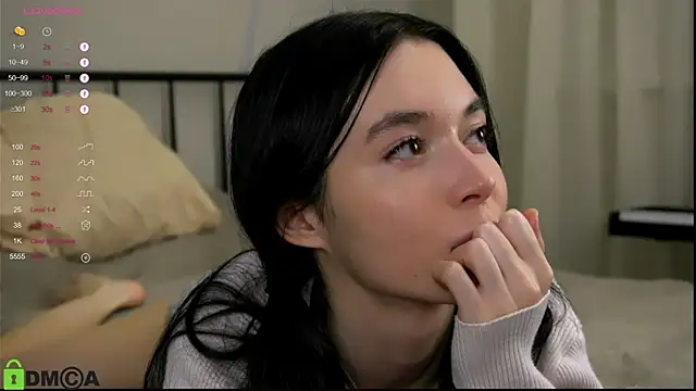 LittleOriana online show from October 24, 2025, 7:02 pm