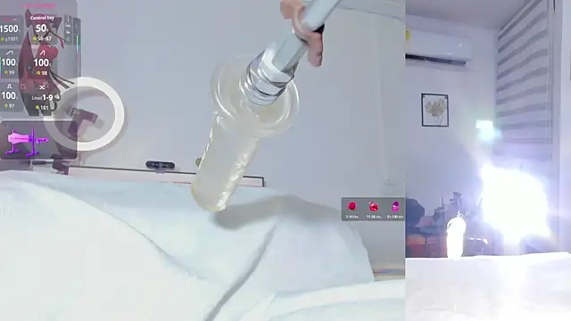 Maria Jones  online show from November 4, 2025, 1:42 am