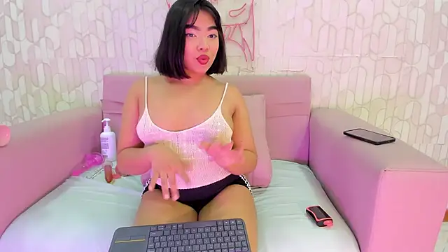 CATTLEYA BIANCHI145 online show from September 22, 2025, 3:12 am